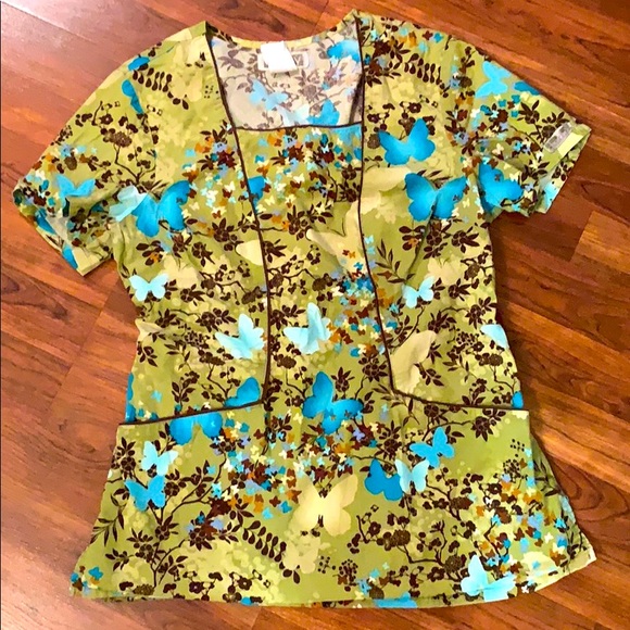 Scrub top